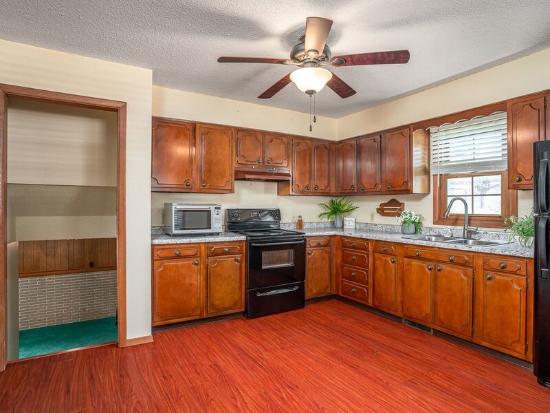 2233 Jebens Avenue Davenport IA 52804