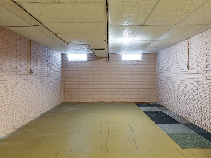 2233 Jebens Avenue Davenport IA 52804