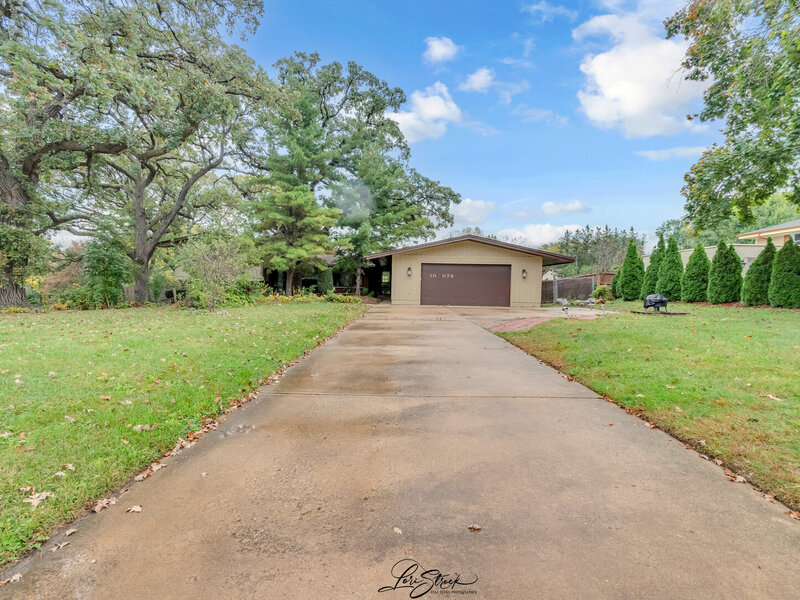 10 Clarendon Hills Road Willowbrook IL 60527