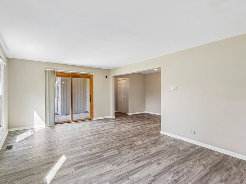 1760 Bristol Walk Hoffman Estates IL 60169