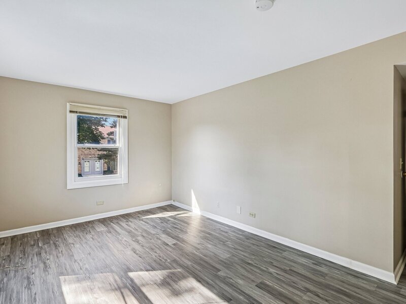 1760 Bristol Walk Hoffman Estates IL 60169