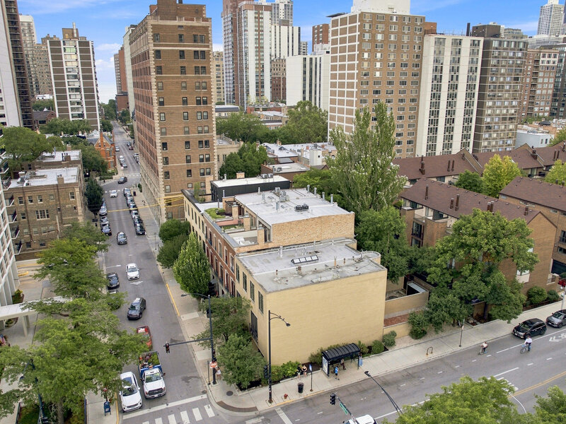 67 W Schiller Street Chicago IL 60610