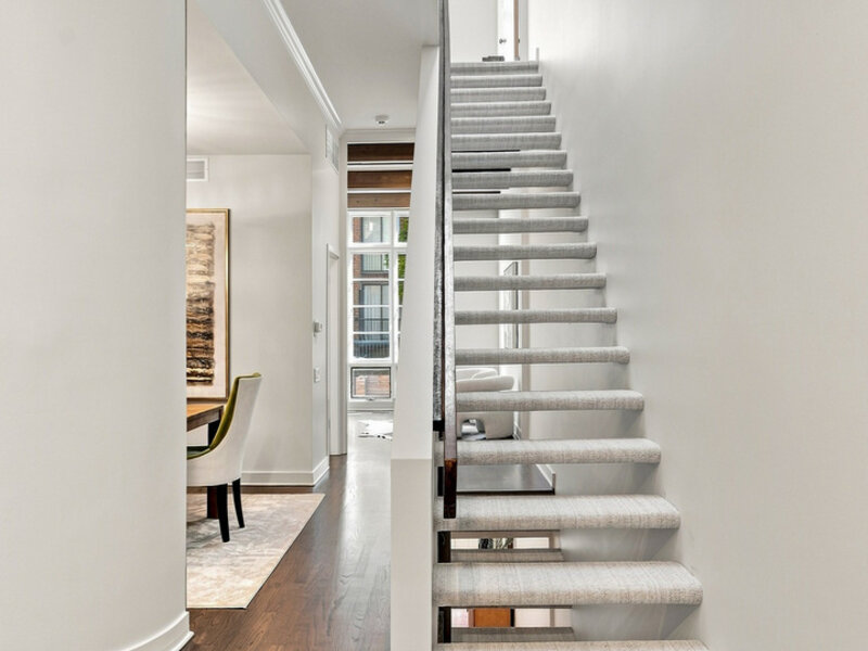67 W Schiller Street Chicago IL 60610