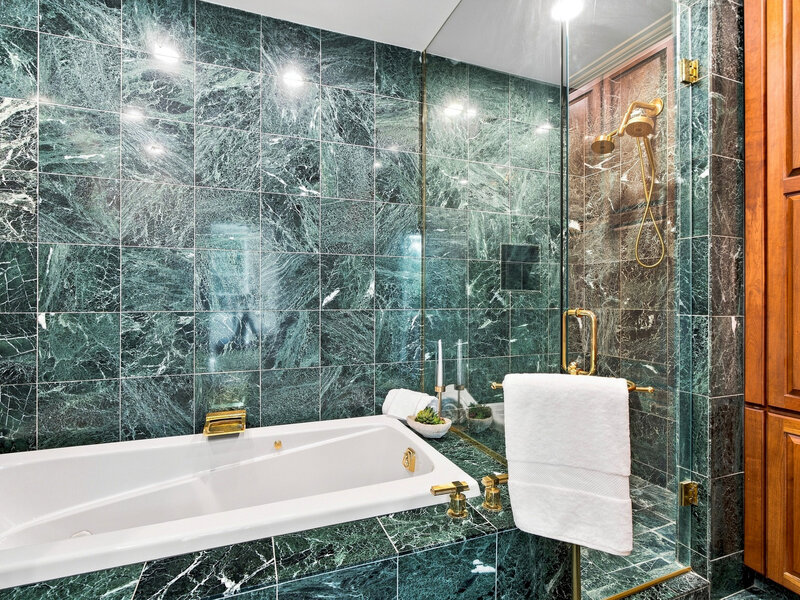 67 W Schiller Street Chicago IL 60610