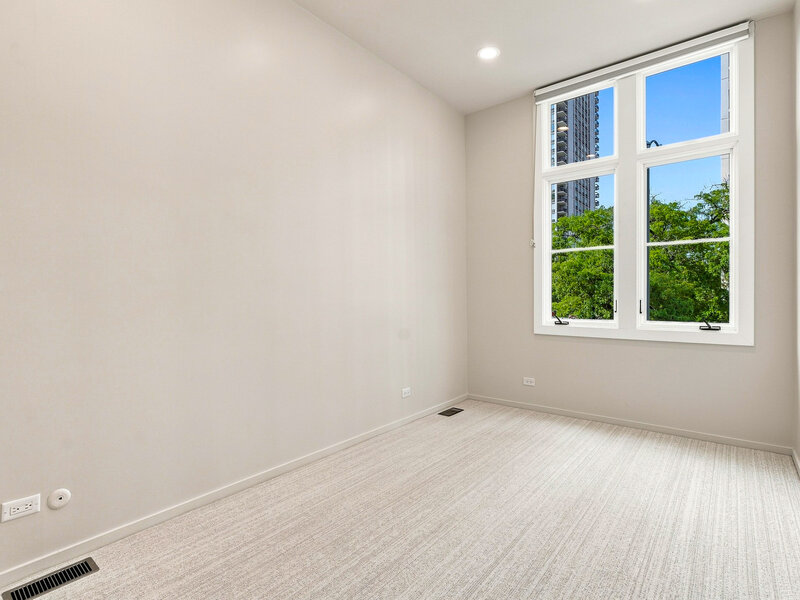 67 W Schiller Street Chicago IL 60610