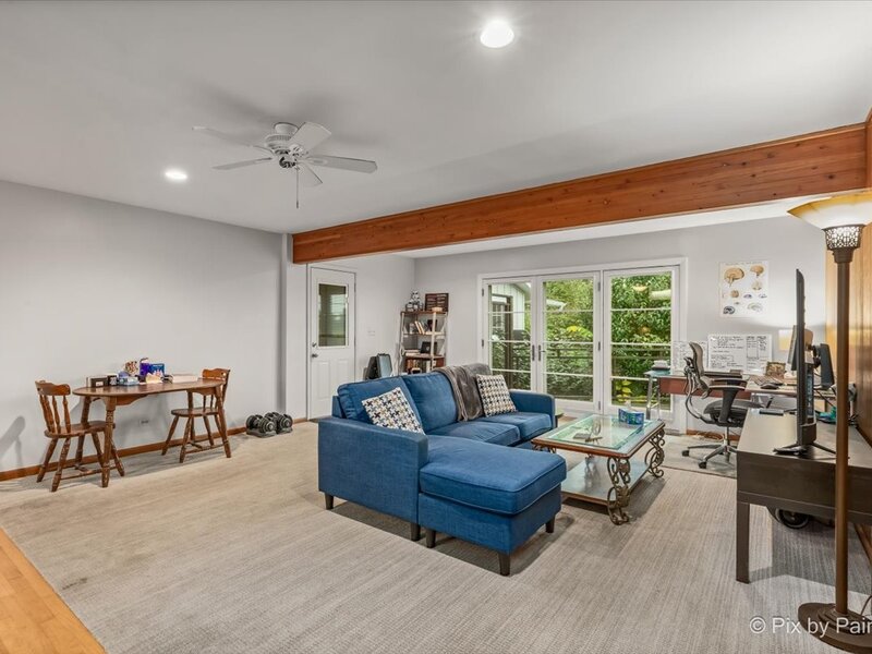 1070 Rose Court Woodstock IL 60098
