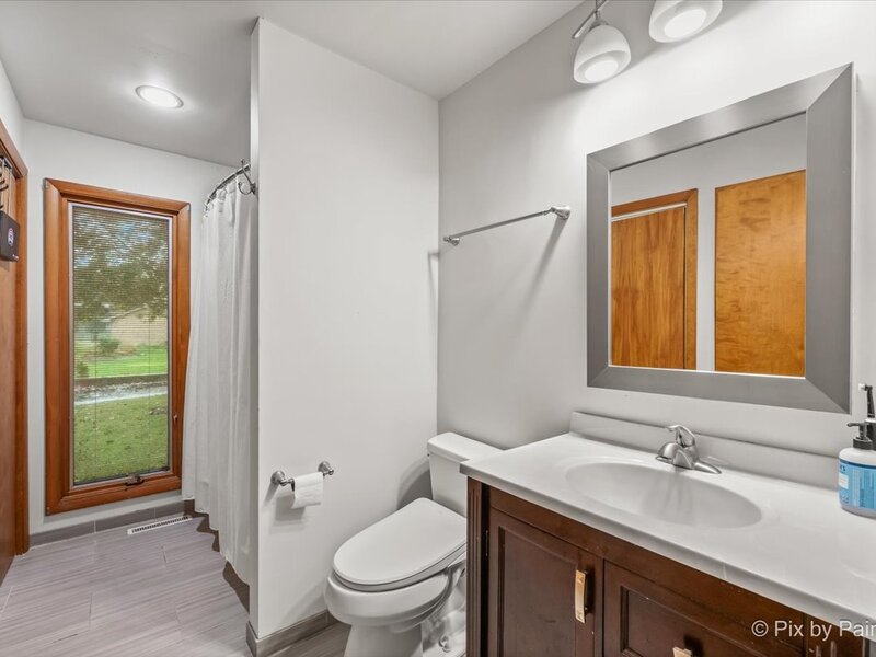 1070 Rose Court Woodstock IL 60098