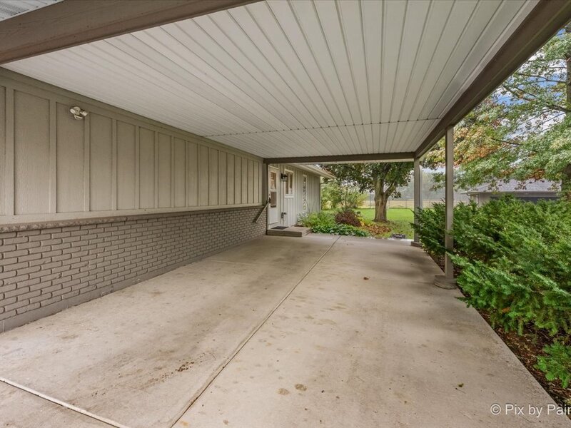 1070 Rose Court Woodstock IL 60098