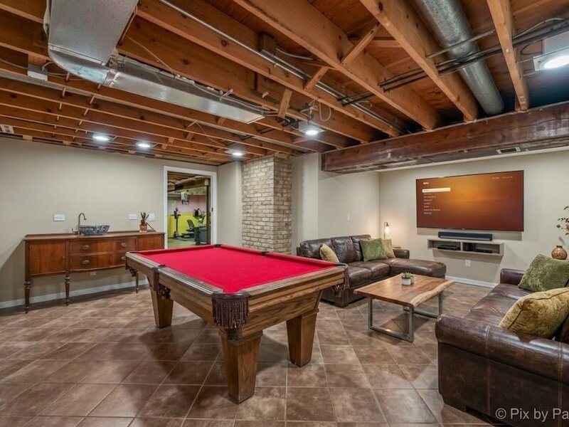 1070 Rose Court Woodstock IL 60098