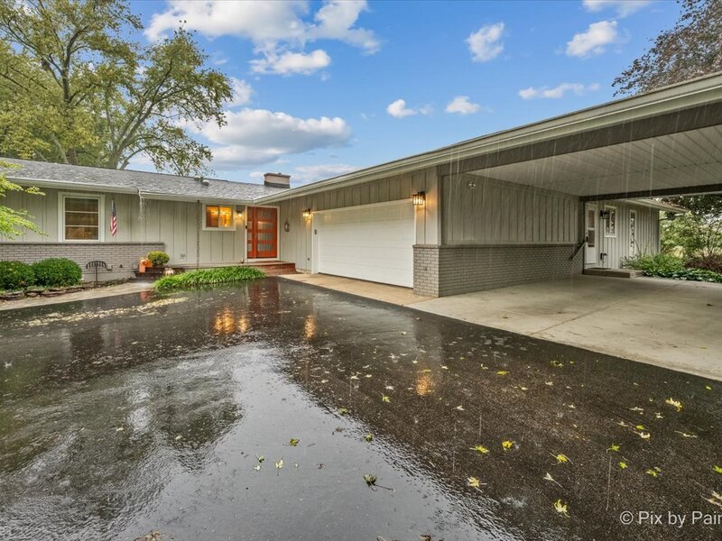 1070 Rose Court Woodstock IL 60098