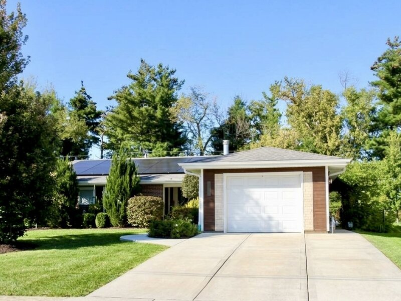 1470 Edgefield Lane Hoffman Estates IL 60169