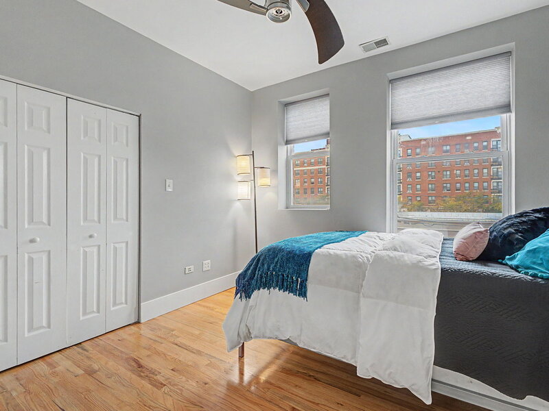 4716 S Ingleside Avenue Chicago IL 60615