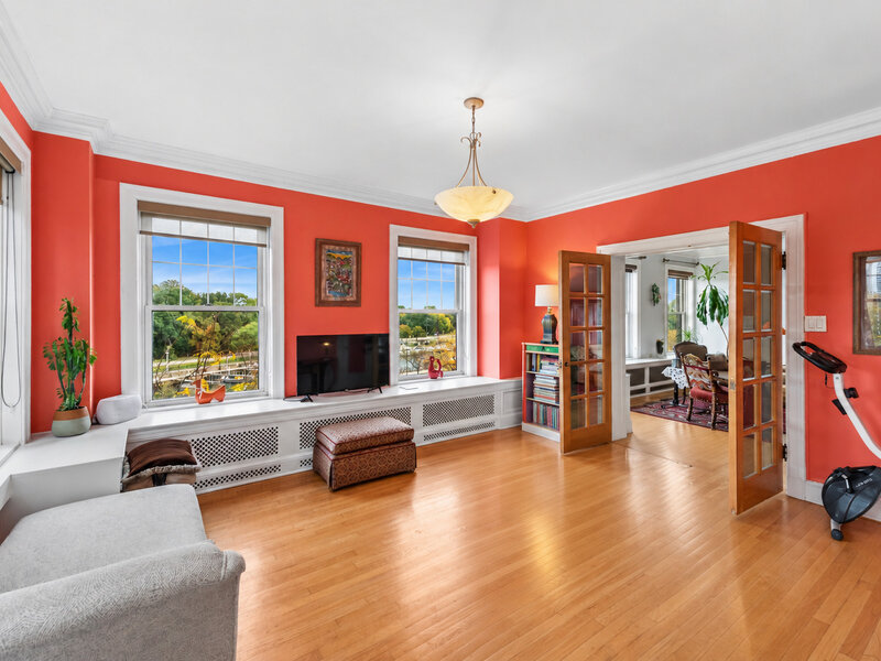 3530 N Lake Shore Drive Chicago IL 60657