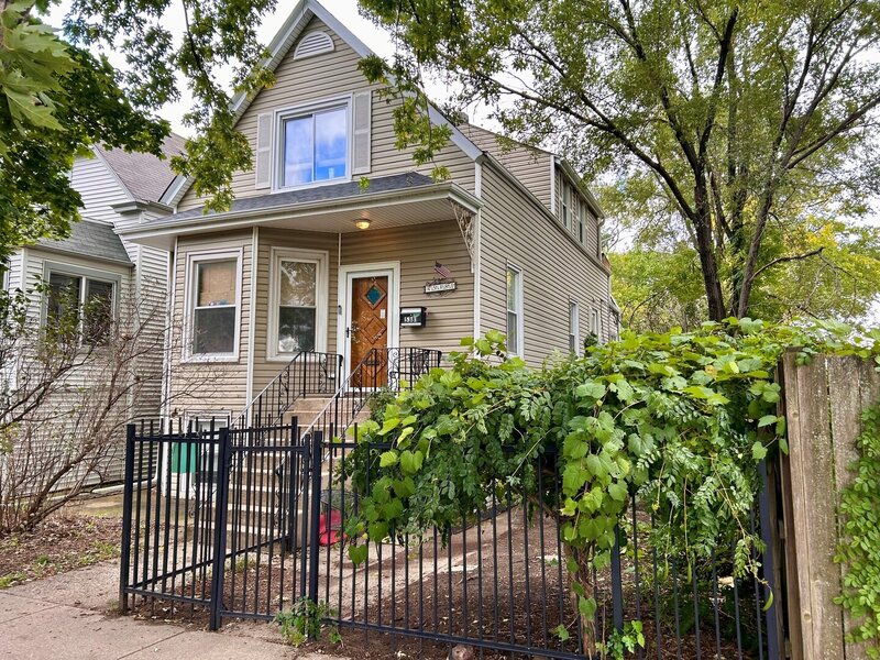 5381 N Bowmanville Avenue Chicago IL 60625