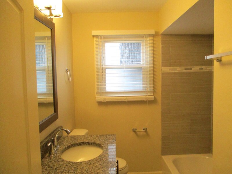448 Midway Drive Mundelein IL 60060