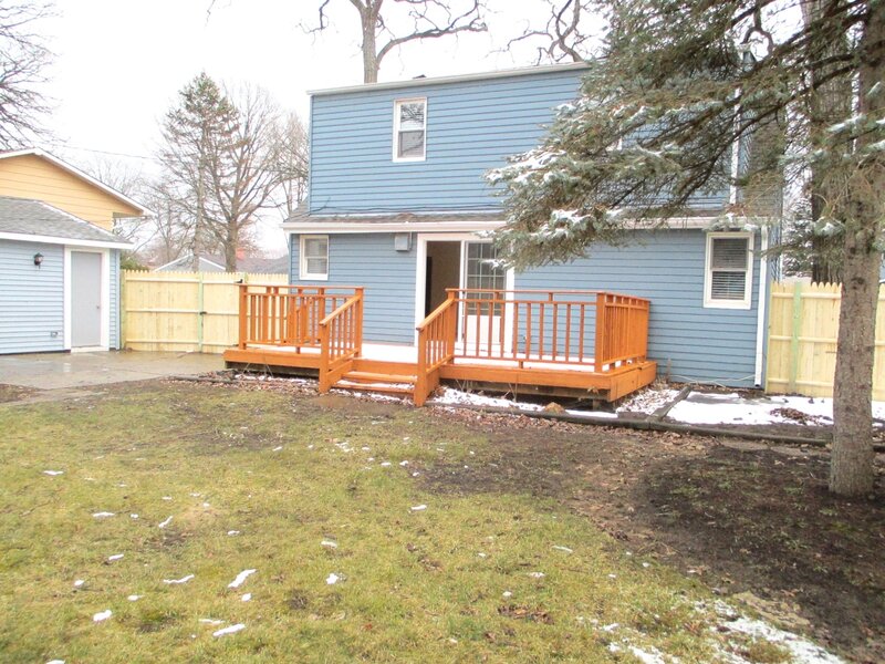 448 Midway Drive Mundelein IL 60060