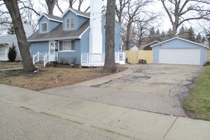 Photo of 448 Midway Drive Mundelein IL 60060