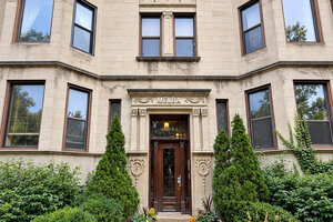 Photo of 4011 N Kenmore Avenue Chicago IL 60613
