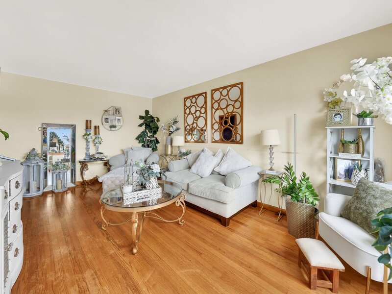 3719 W 66th Place Chicago IL 60629