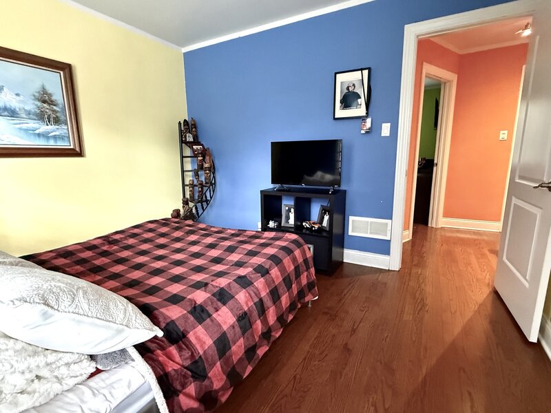 6319 S Long Avenue Chicago IL 60638