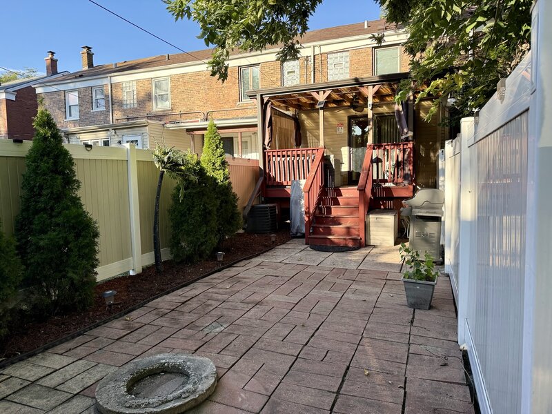 6319 S Long Avenue Chicago IL 60638
