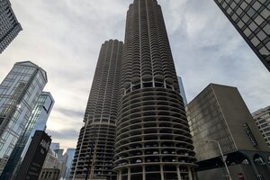 Photo of 300 N State Street Chicago IL 60654 Unit 4905