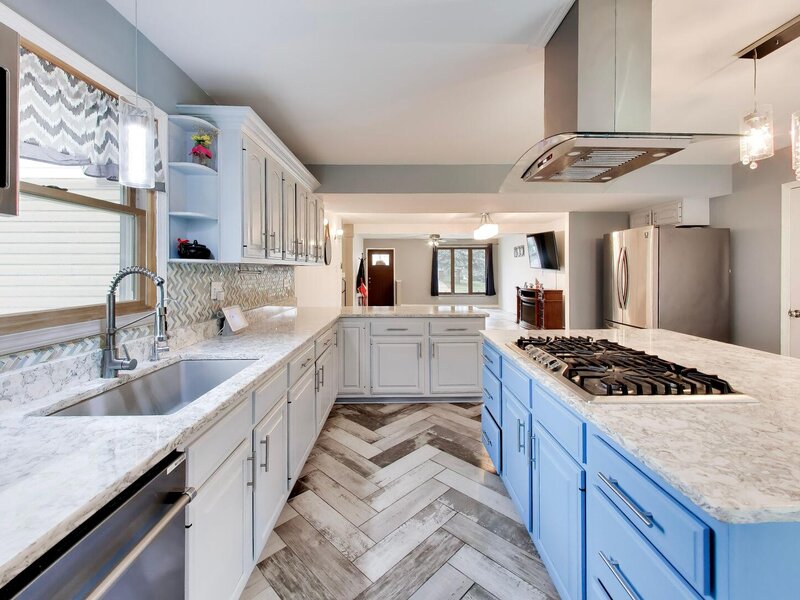 63 Lockman Circle Elgin IL 60123