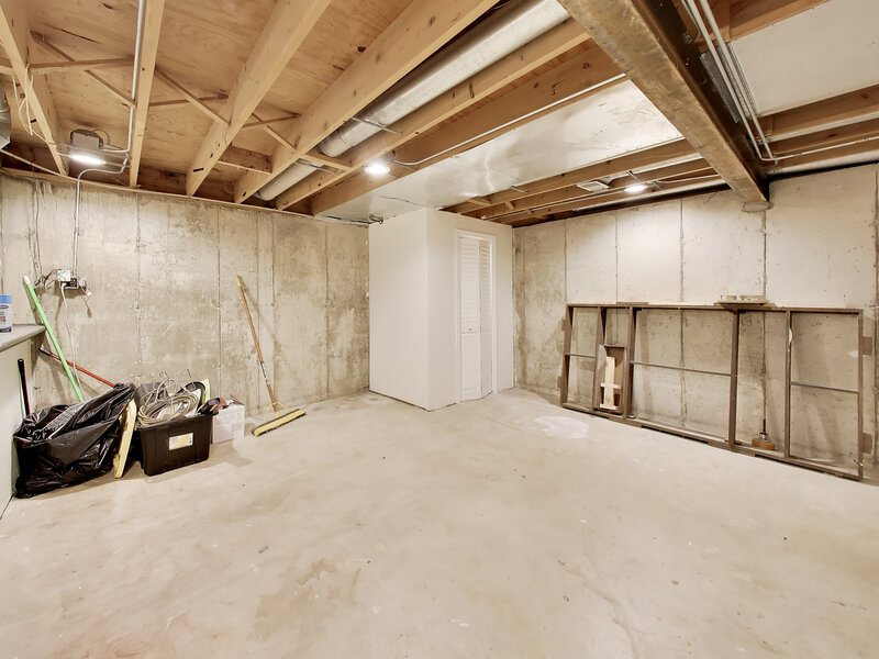 63 Lockman Circle Elgin IL 60123