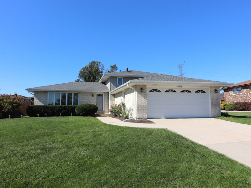 17012 Grissom Drive Tinley Park IL 60477