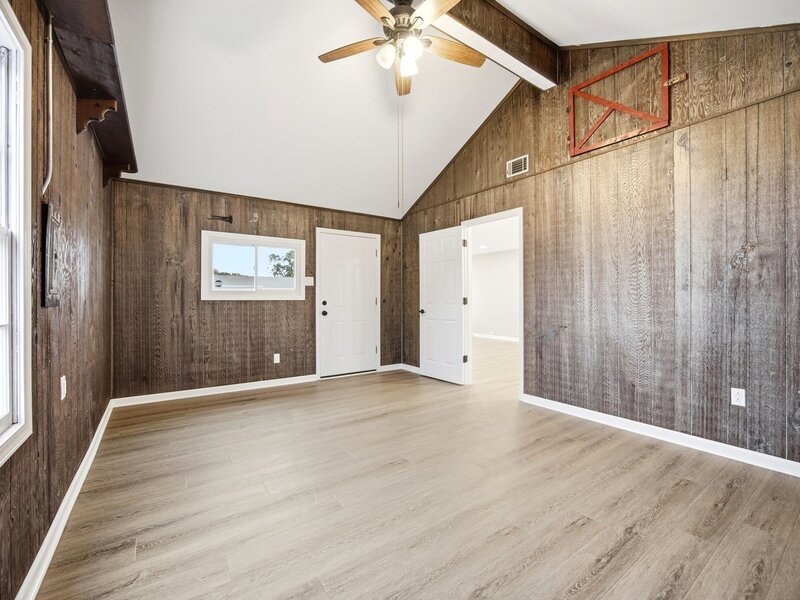 512 Concord Avenue Romeoville IL 60446