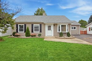 Photo of 512 Concord Avenue Romeoville IL 60446