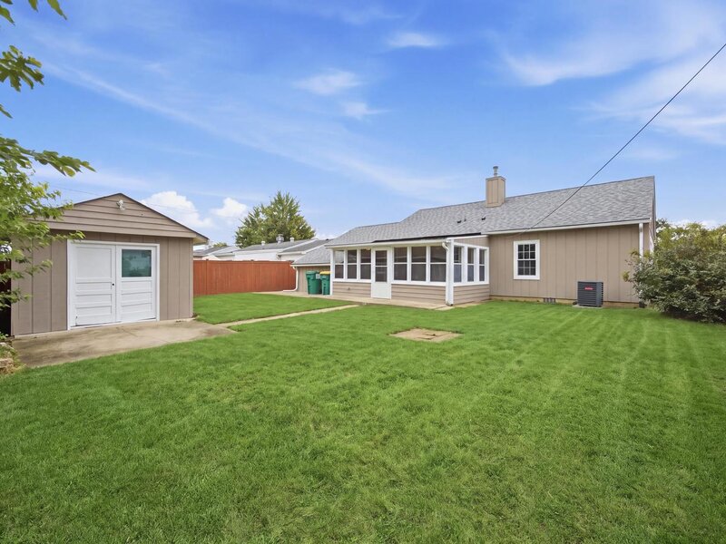 512 Concord Avenue Romeoville IL 60446