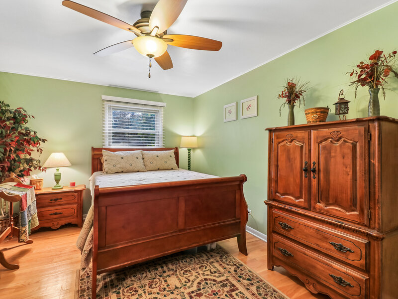 6 Bridlespur Drive Naperville IL 60540