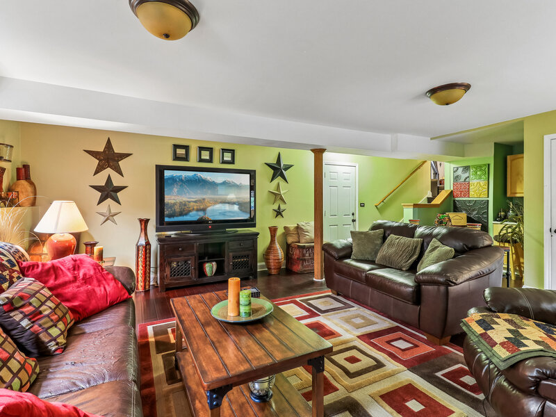6 Bridlespur Drive Naperville IL 60540