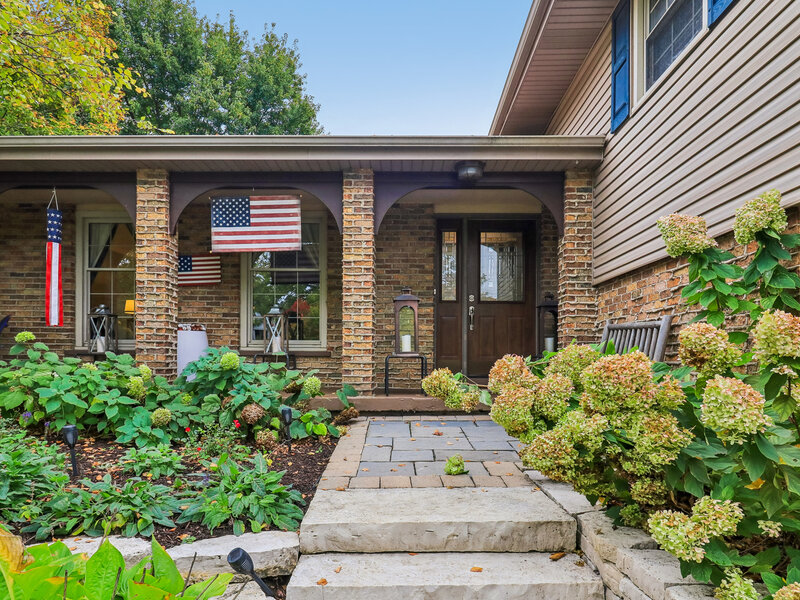 6 Bridlespur Drive Naperville IL 60540