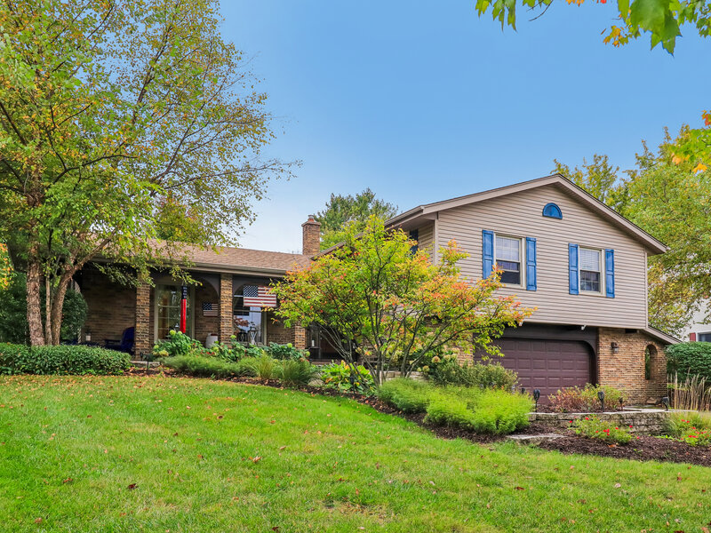 6 Bridlespur Drive Naperville IL 60540