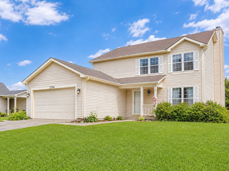 2734 Imperial Valley Trail Aurora IL 60503
