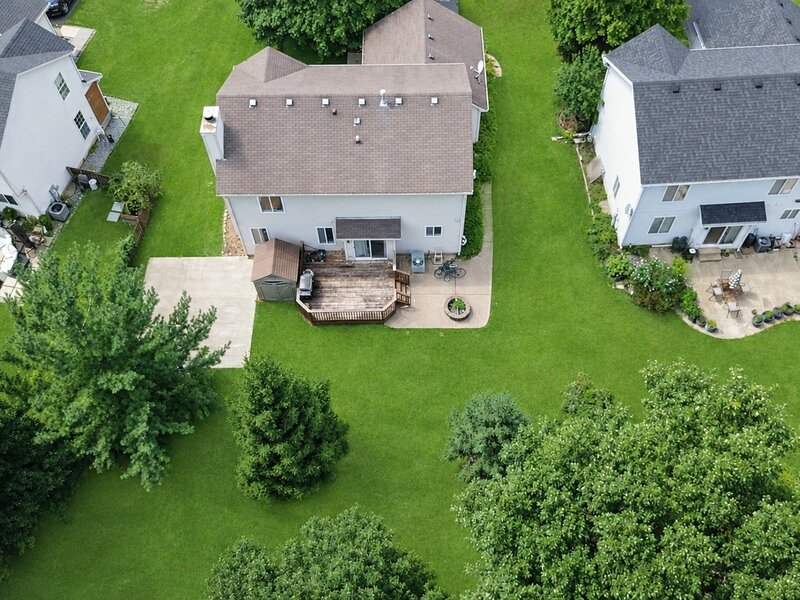 2734 Imperial Valley Trail Aurora IL 60503