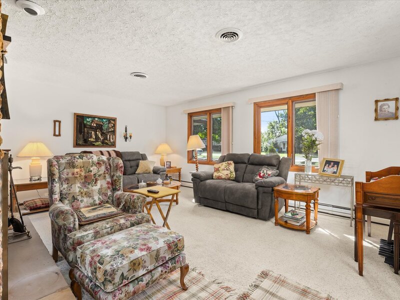 1426 E Kent Street Streator IL 61364