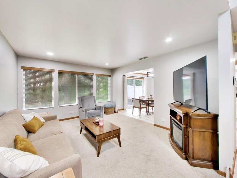 408 Locksley Drive Streamwood IL 60107
