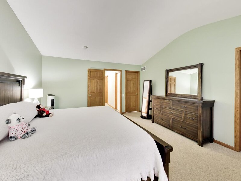 408 Locksley Drive Streamwood IL 60107