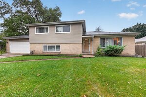Photo of 824 Dolores Drive Bensenville IL 60106
