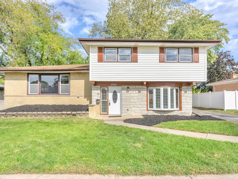 17061 Evans Drive South Holland IL 60473