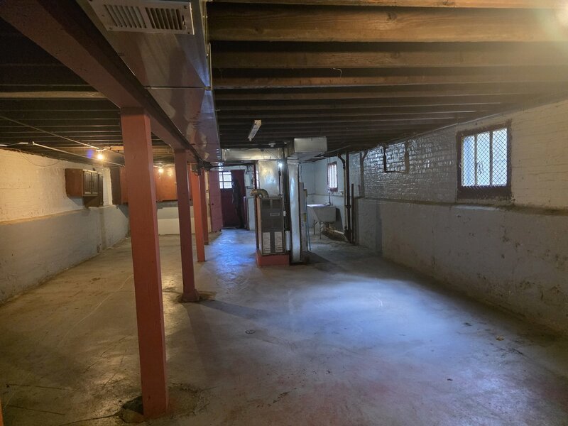 8621 S Marquette Avenue Chicago IL 60617