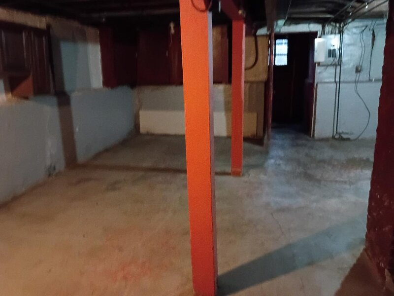 8621 S Marquette Avenue Chicago IL 60617