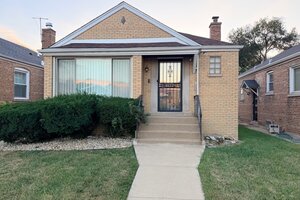 Photo of 8632 S Jeffery Boulevard Chicago IL 60617