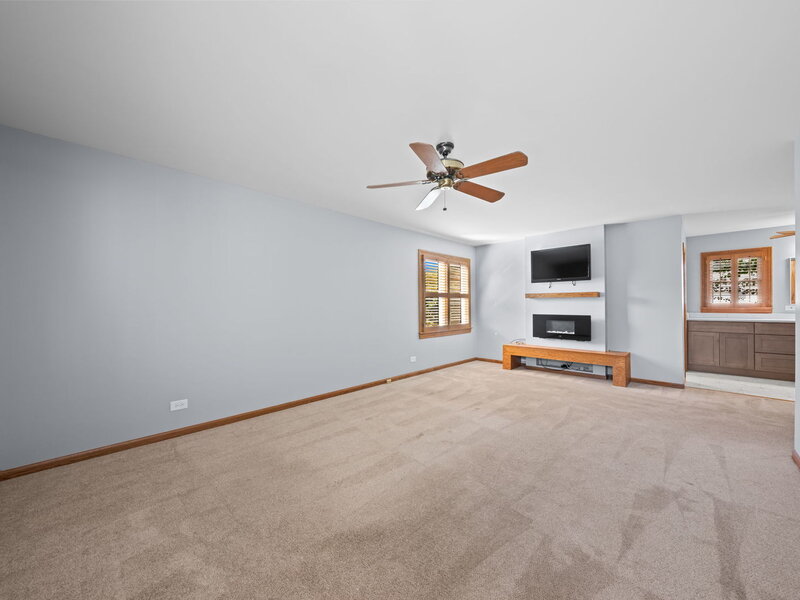 1132 E Valley Lane Arlington Heights IL 60004