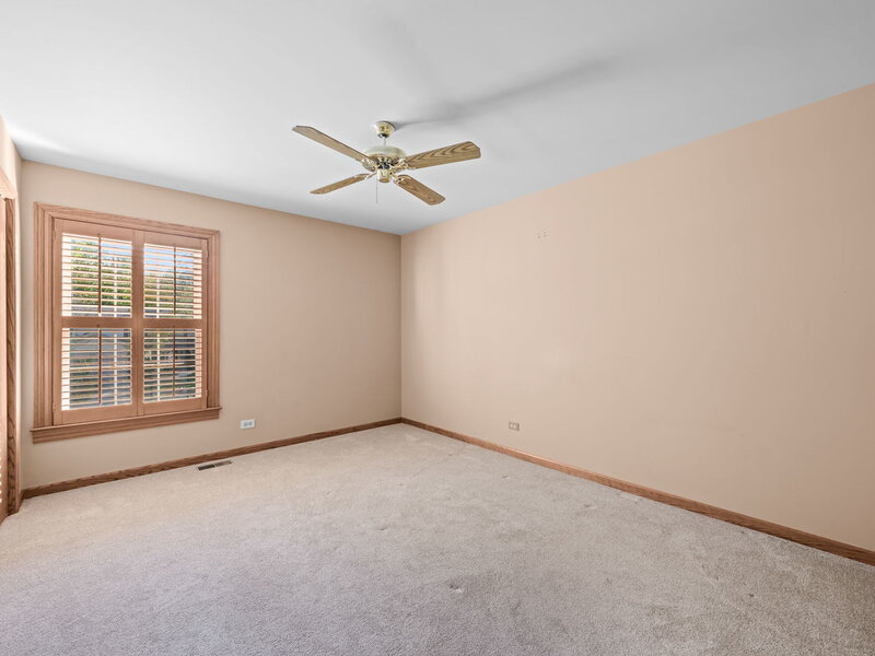 1132 E Valley Lane Arlington Heights IL 60004