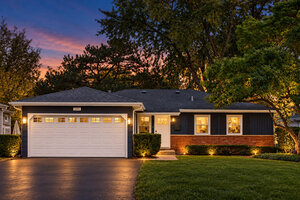 Photo of 145 Walton Street Barrington IL 60010