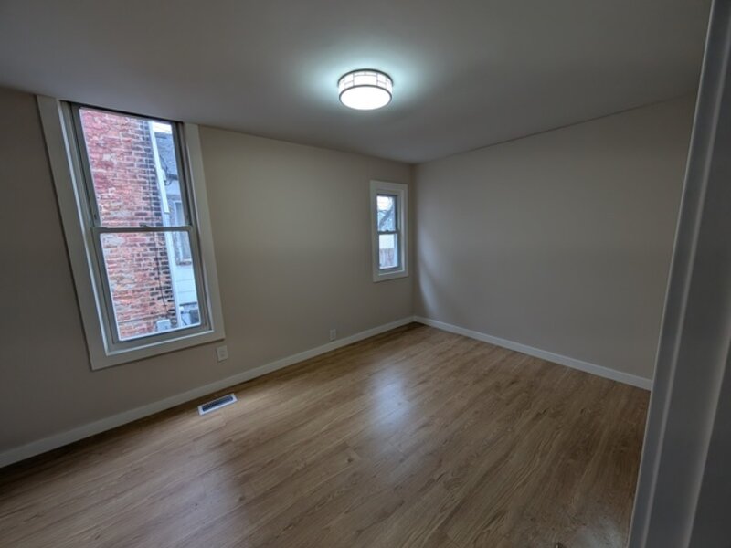 654 E 92nd Place Chicago IL 60619
